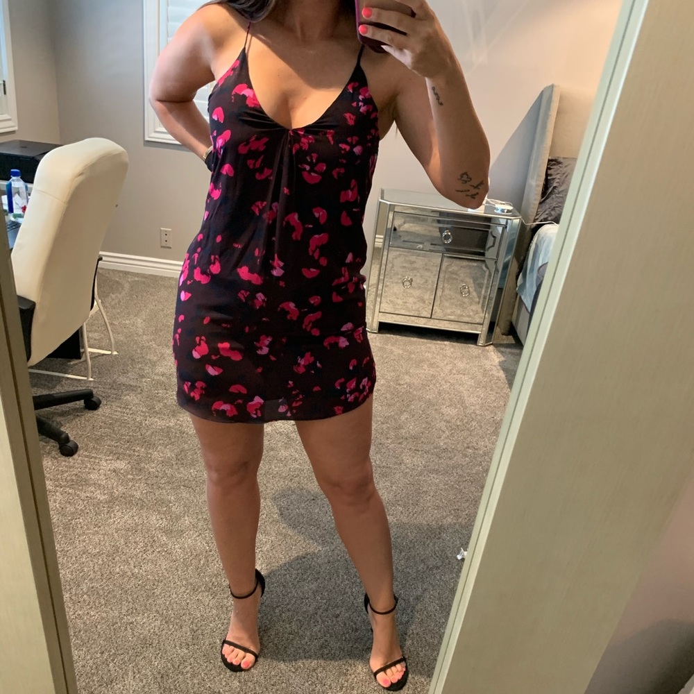 Eight Sixty cute flowy dress